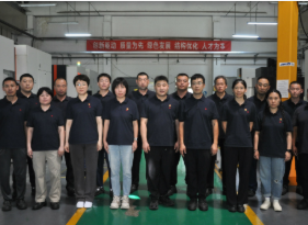 以匠心鑄就卓越，以創(chuàng)新引領(lǐng)未來  華德液壓王西杰技能大師工作室獲評“區(qū)級技能大師工作室”稱號