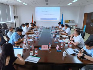 京城機(jī)電黨委副書記、總經(jīng)理王軍一行蒞臨華德液壓調(diào)研指導(dǎo)工作